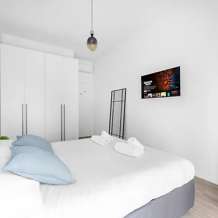 Bilocale Vicino Tram 2, Smart Tv E Internet Veloce Διαμέρισμα