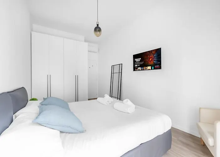 Bilocale Vicino Tram 2, Smart Tv E Internet Veloce Διαμέρισμα